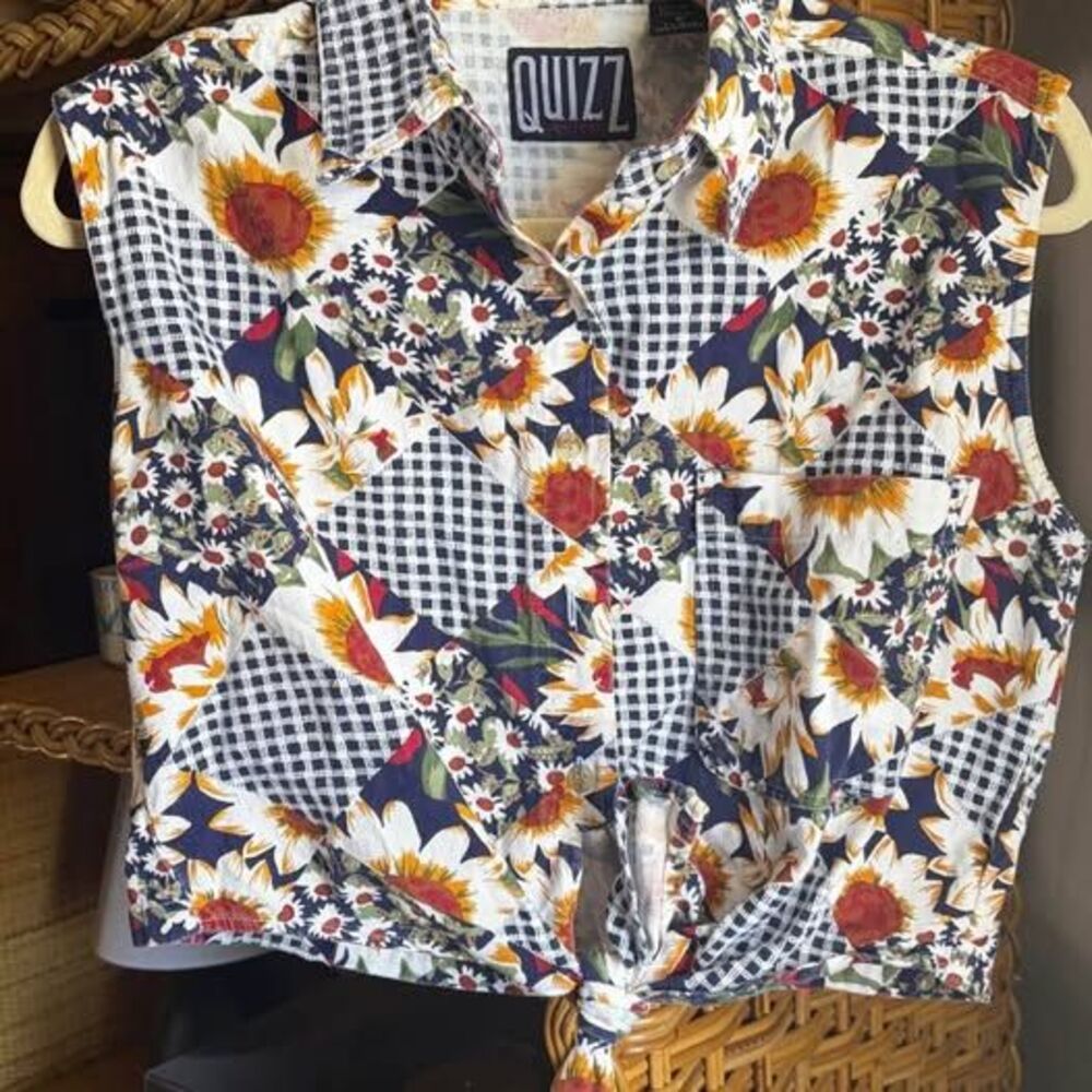 vintage gingham sunflower quilted tie top